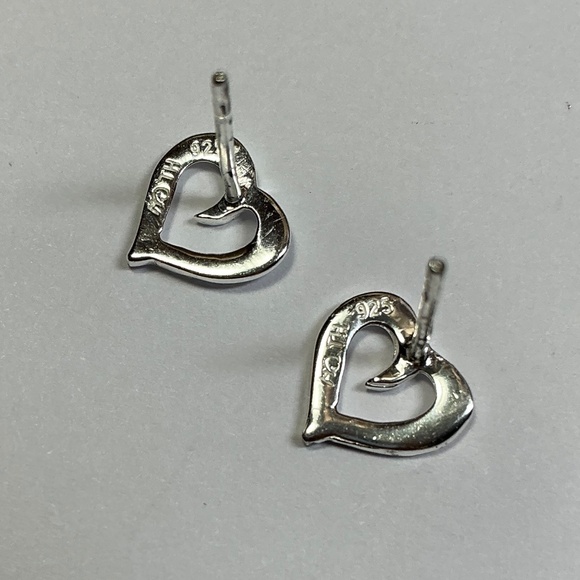 Sterling Silver open heart stud earrings - Picture 4 of 6